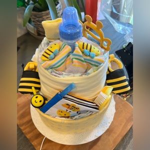 2 Tier bee themed Diaper cake baby gift - Diapers, blanket, toys